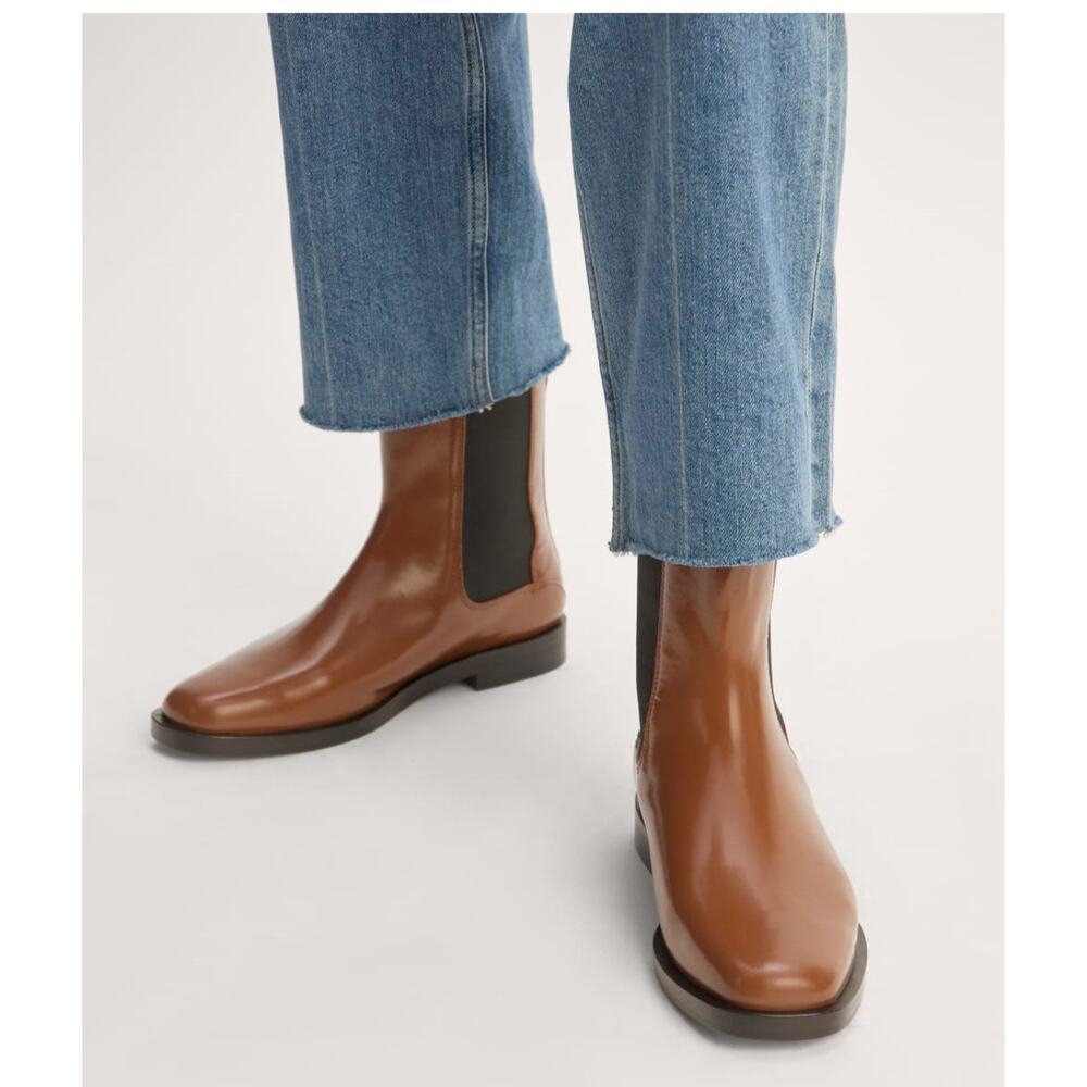 Everlane‎ Chelsea Boot in Rum Size: 6.5